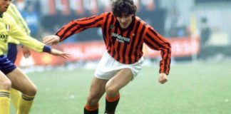 Paolo Rossi con la maglia del Milan nel 1985 (foto © Milan)