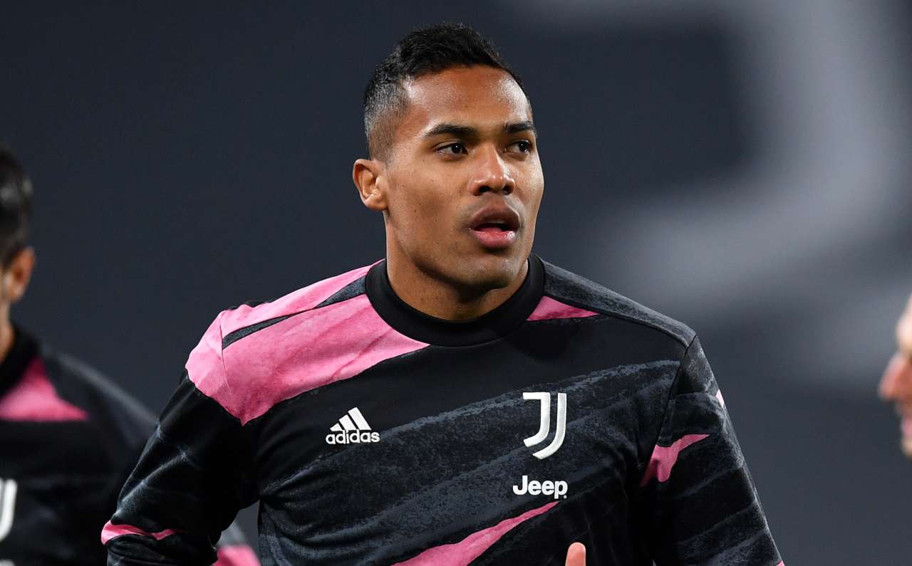 Alex Sandro  (Photo by Valerio Pennicino/Getty Images)