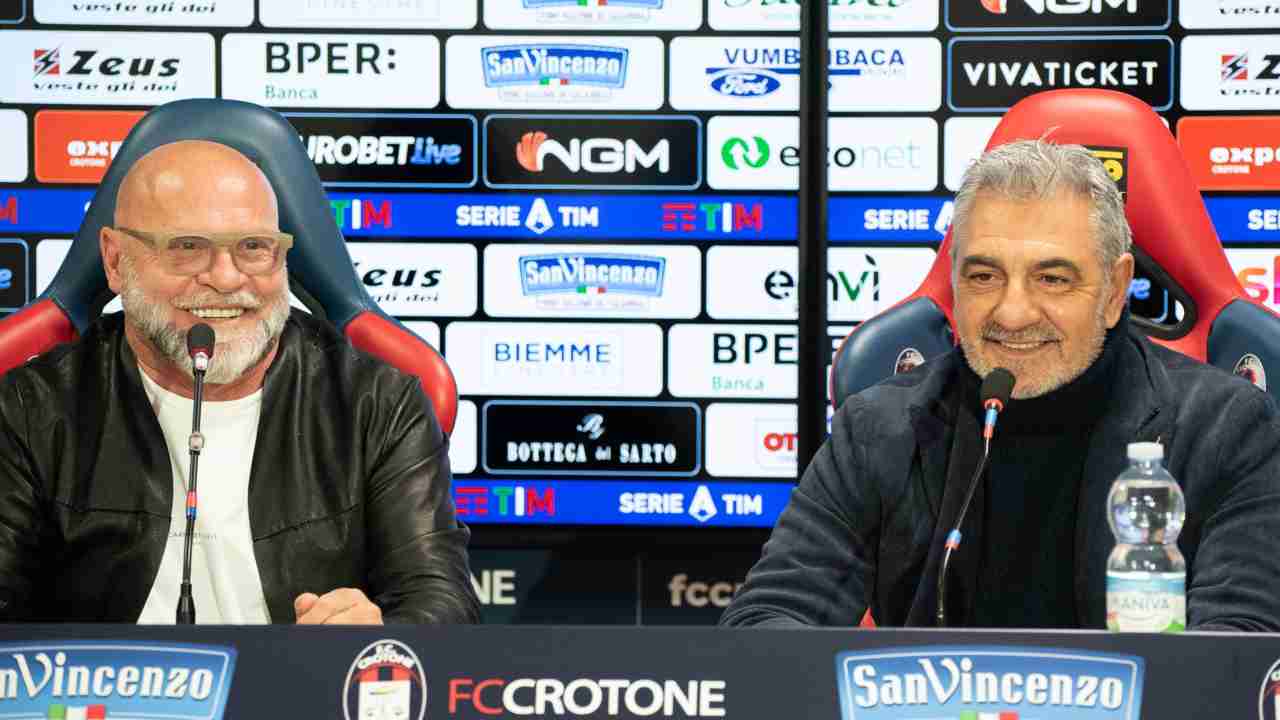 Crotone, da sinistra: l'allenatore Serse Cosmi ed il presidente Gianni Vrenna in conferenza stampa (foto © FC Crotone)