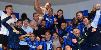 Inter, la foto dell'esultanza nello spogliatorio dopo la vittoria 1-0 in Serie A contro l'Atalanta, 8 marzo 2021 (foto © FC Internazionale Milano)