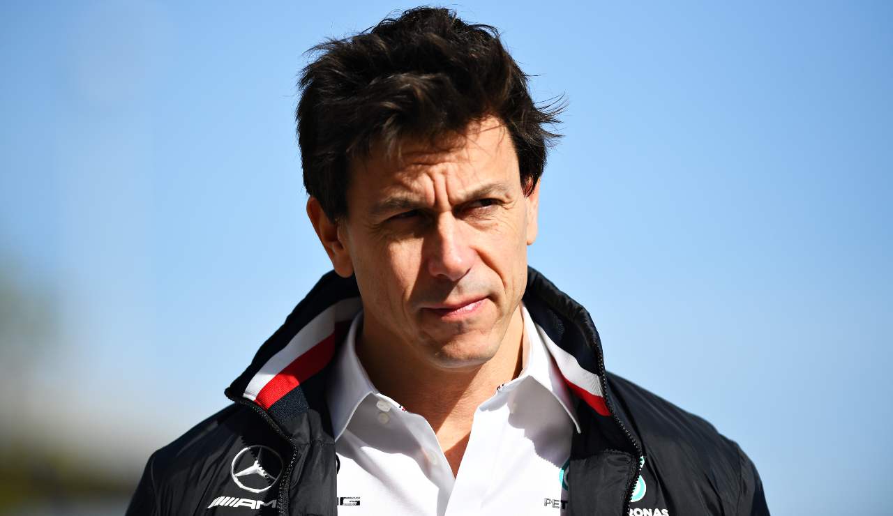 Wolff: "Rispetto la richiesta dell’Aston Martin di fare luce sull’intera faccenda"