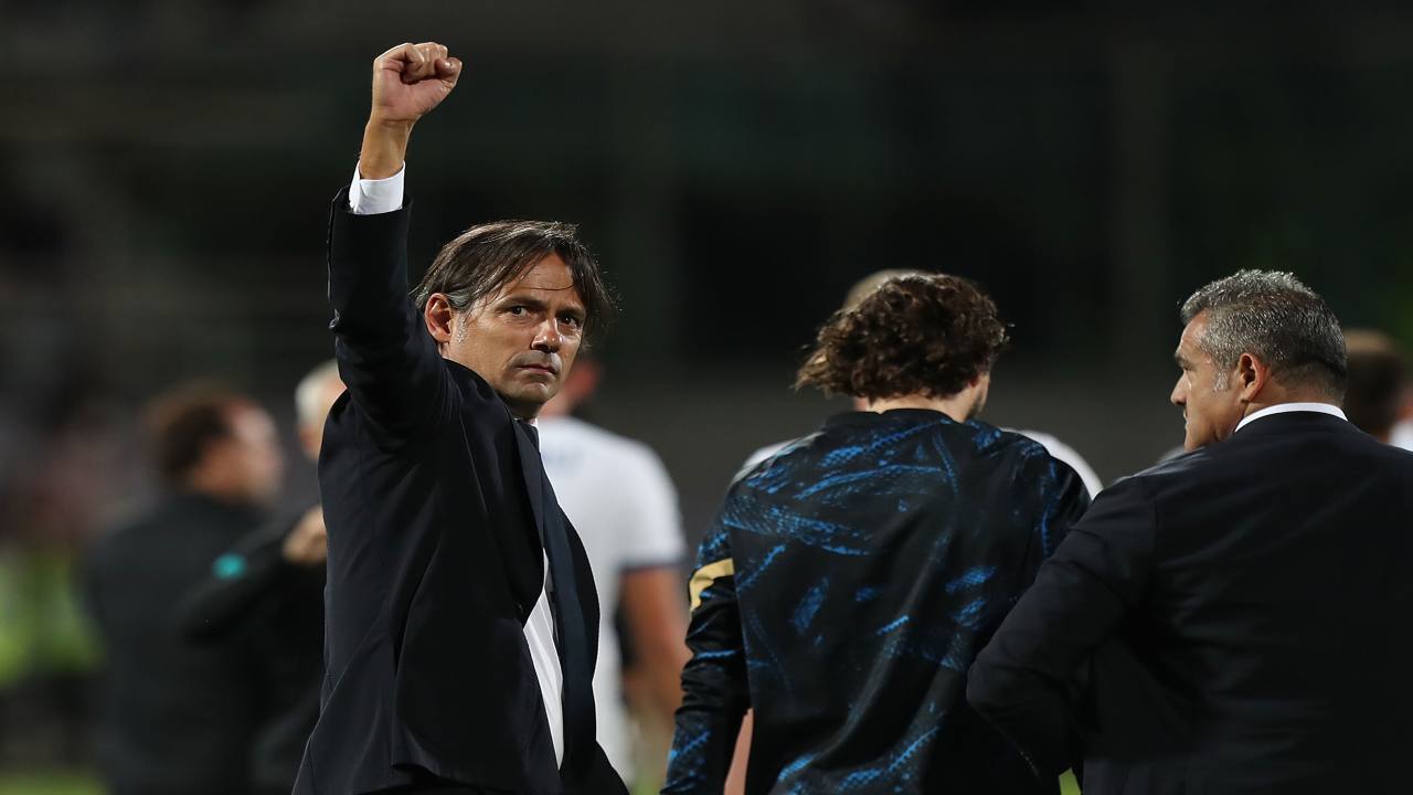 Simone Inzaghi festeggia una vittoria sulla panchina dell'Inter - credit: Getty Images