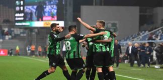 Il Sassuolo festeggia il gol del pareggio contro il Venezia - credit: Getty Images