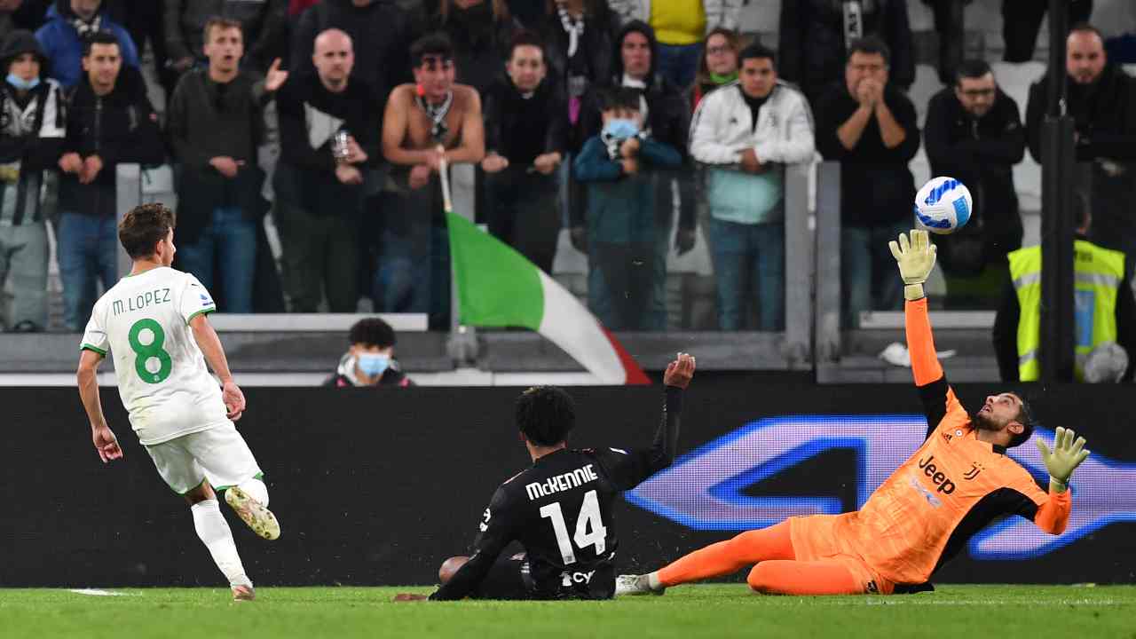 Maxime Lopez segna il gol della vittoria all'ultimo secondo (credit: Getty Images)