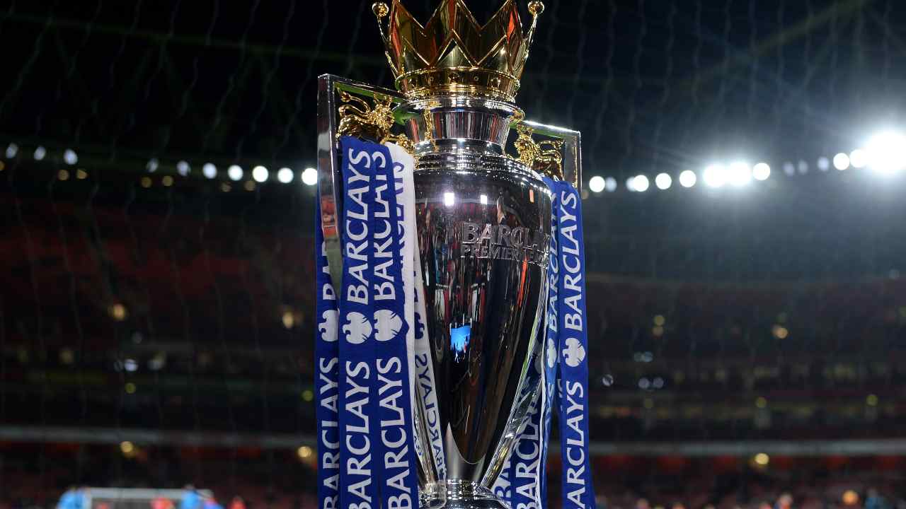 Il trofeo della Premier League - credits: Getty Images. Sportmeteoweek