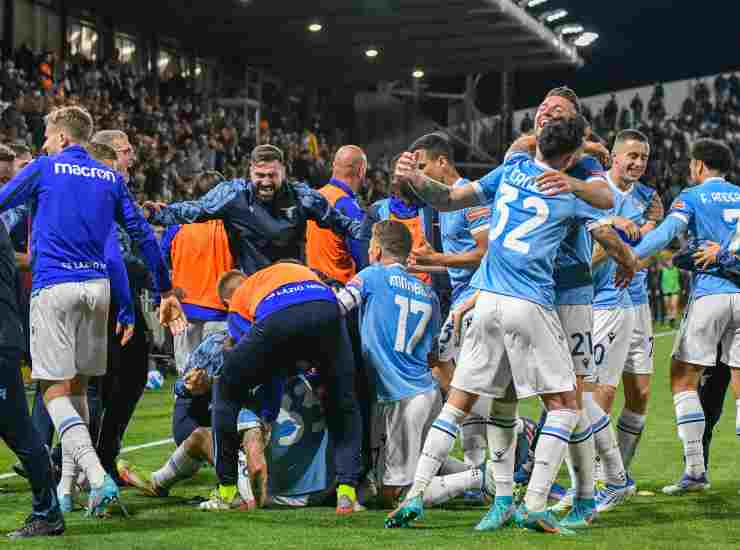 La Lazio esulta dopo il gol del decisivo 3-4 [Credit: ANSA] - Meteoweek